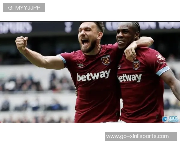 保罗足球:探索这项运动背后的激情与团队精神